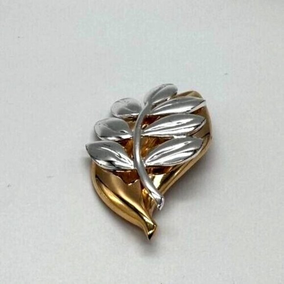 Liz Claiborne Brooch Leaves Silver Gold Two Tone Double Leaf Pin Signed - Picture 3 of 9